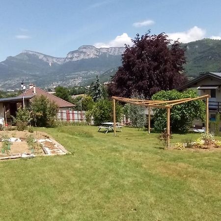 Zimmer mit Frühstück Challes-les-Eaux Exterior foto