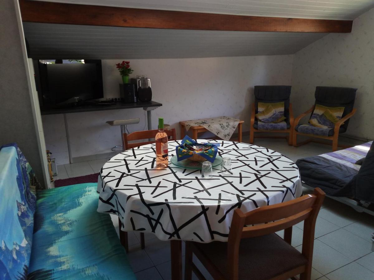 Zimmer mit Frühstück Challes-les-Eaux Exterior foto
